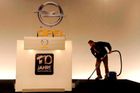 Opel se po 16 letech může vrátit k zisku, doufá ředitel automobilky