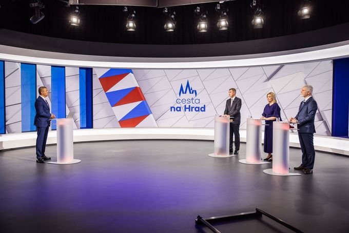 Prezidentská debata tří favoritů prezidentských voleb v TV Nova.