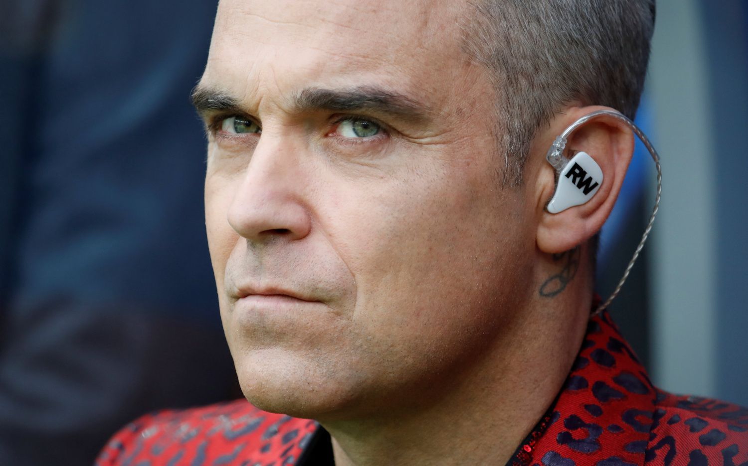 Robbie Williams zpívá na slavnostním zahájení fotbalového MS 2018 v Rusku.
