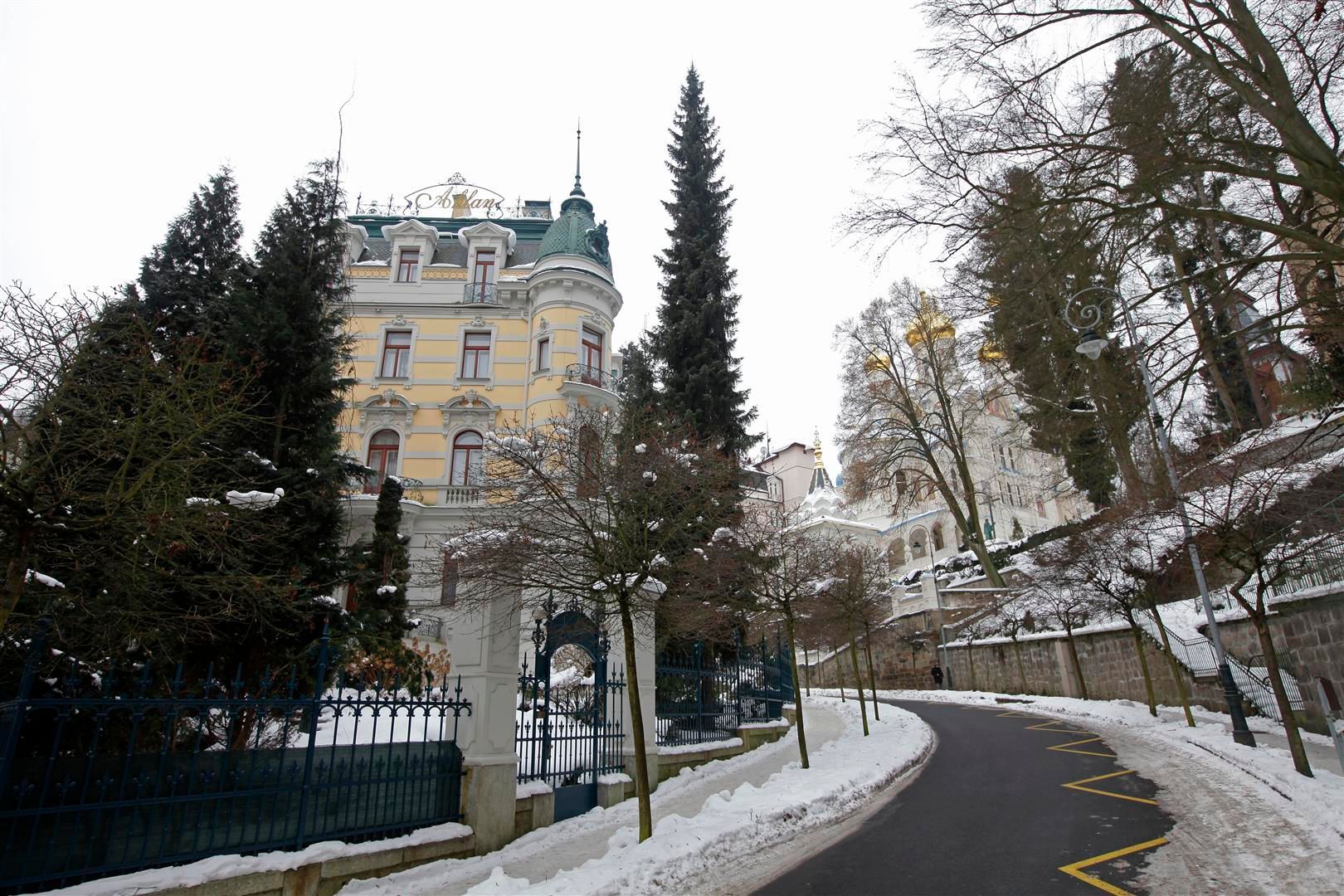 Karlovy Vary, dům, kazašský majitel, Kajrat Boranbajev, příbuzný prezidenta Nazarbajeva, Villa Ahlan Sadová 1075/53.