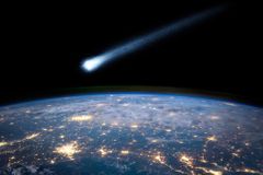 Vánoční nebe se rozzáří. Blízko Země prolétne kometa a objeví se stovky meteorů