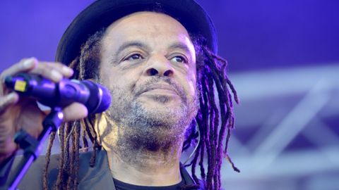 Zemřel hudebník Astro, zakládající člen britské reggae skupiny UB40