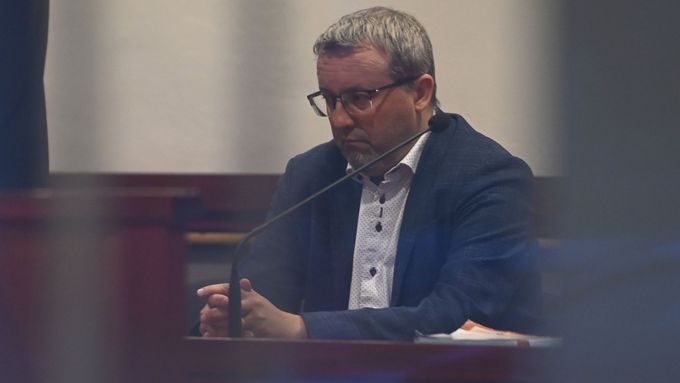 Soudce brněnského krajského soudu Roman Kafka u Okresního soudu v Ostravě, který 10. dubna 2025 rozhodoval o návrhu na jeho vzetí do vazby. Kafka je podle žalobce obviněn