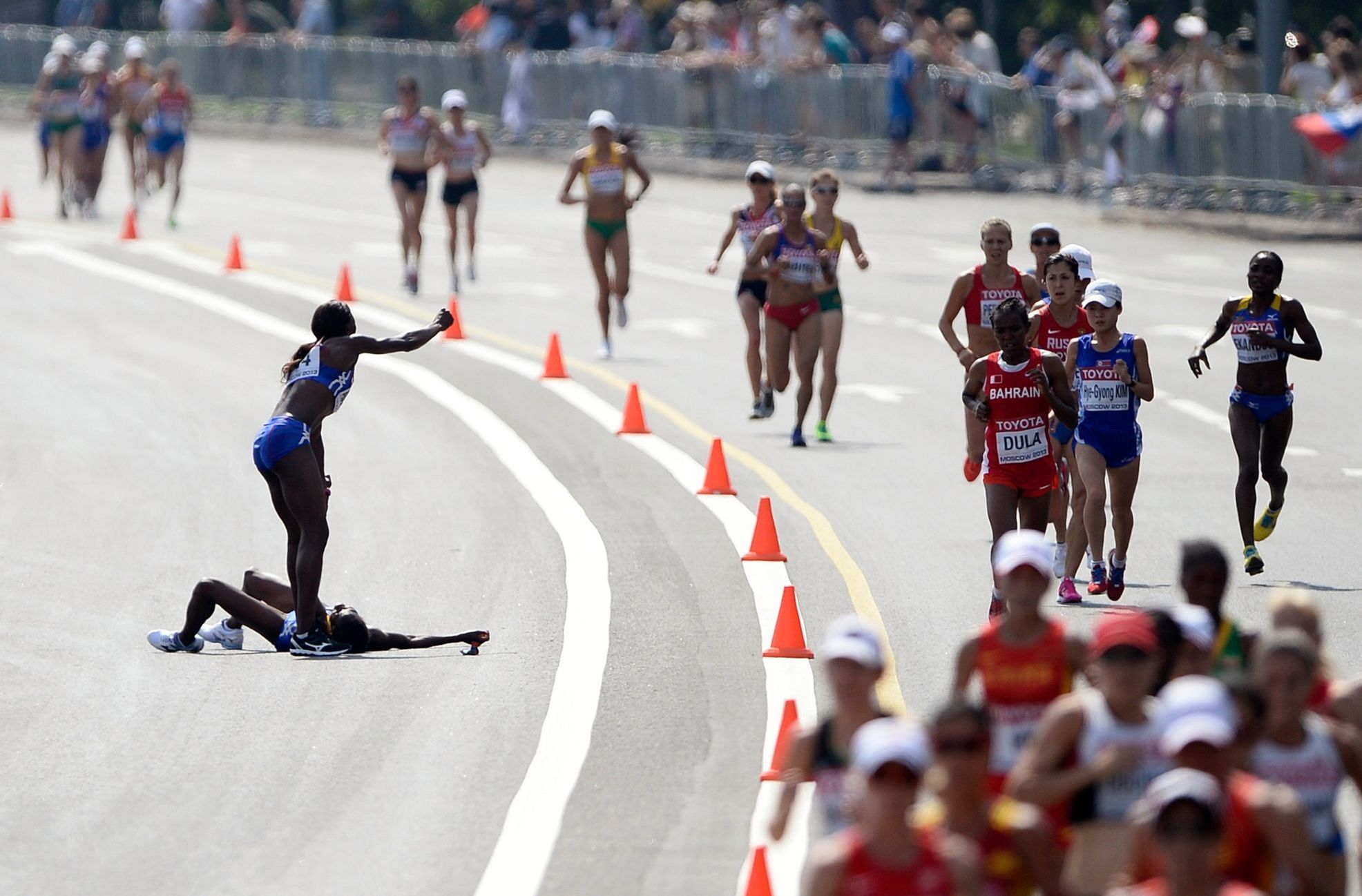 MS v atletice 2013, maraton žen: kolaps na trati