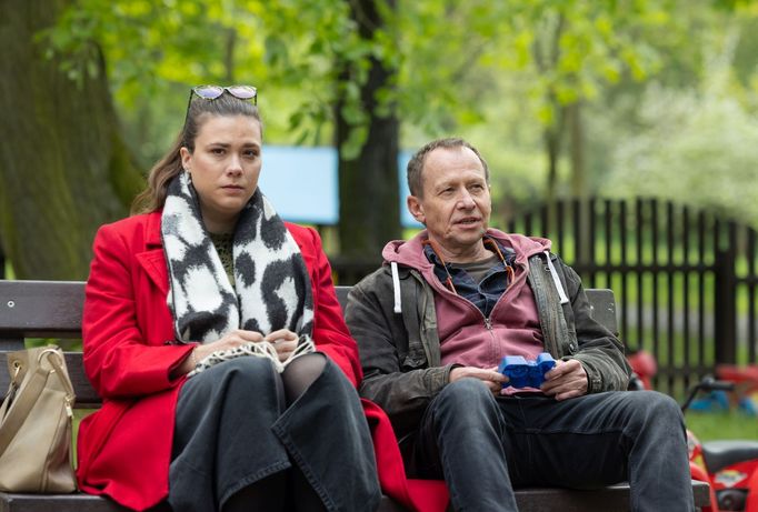 Eva Hacurová jako Alice a Ondřej Malý v roli Jarmila.