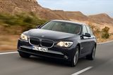 BMW 750i (2009), najeto: 195 tisíc kilometrů. Cena: 399 900 Kč
