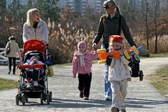 Víkend porazil teplotní rekordy. V Česku bylo až 15°C