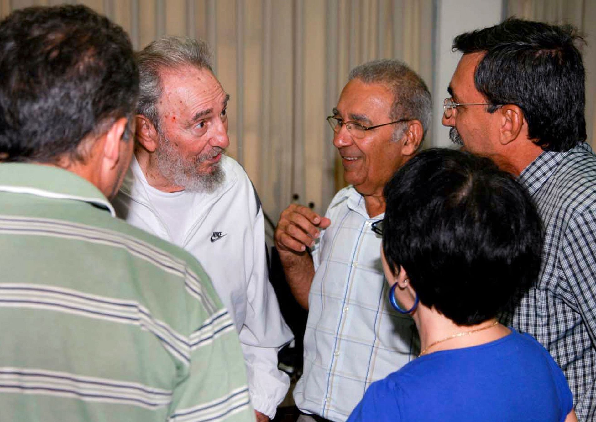 Nemocný Fidel Castro se po letech ukázal na veřejnosti