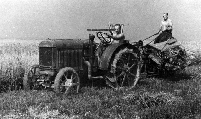 Rodina Rákosových hospodařící na statku byla nejstarším lidickým selským rodem. Tomáš Rákos převzal hospodářství od tehdejšího majitele kolem roku 1690.