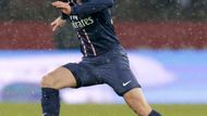 Fotbalová Paříž zažila v neděli velkou slávu. V dresu Paris St. Germain se poprvé představil hvězdný David Beckham, a to v tradičně vypjatém duelu s rivalem z Marseille.