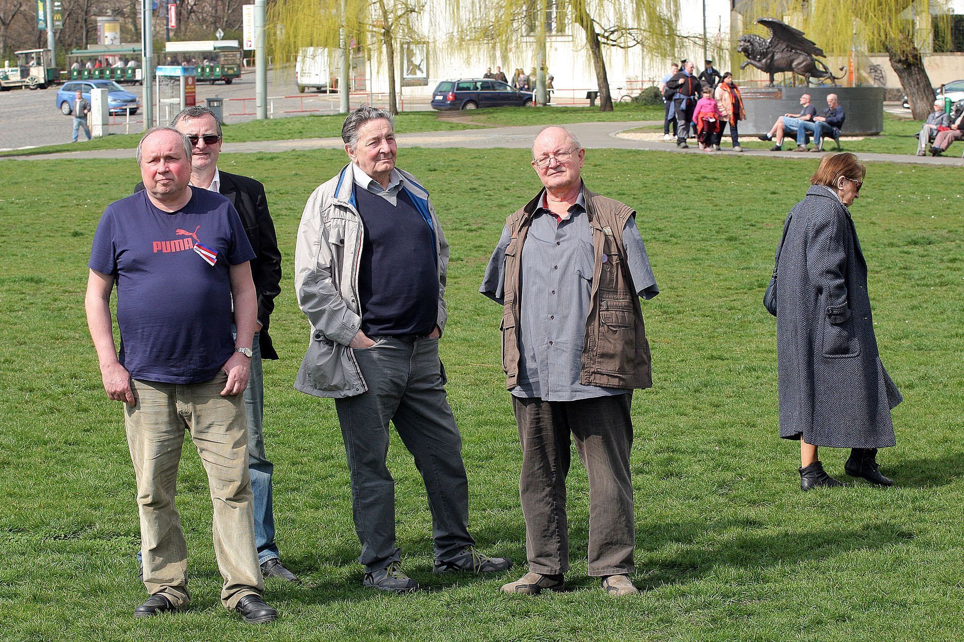 Miroslav Sládek opět na scéně