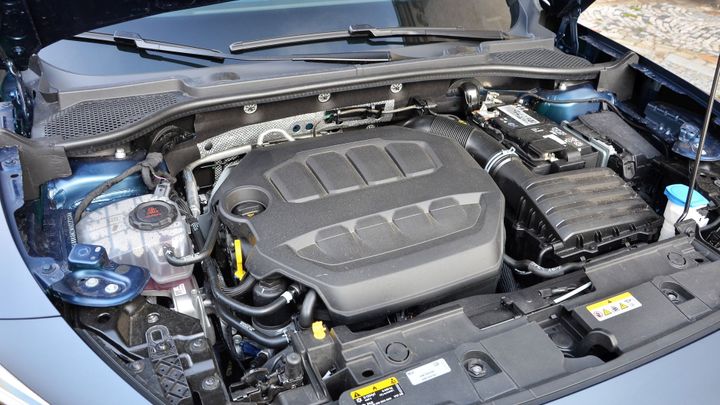 Koncern Volkswagen svolává přes 111 000 aut do servisu. Opravu byste zvládli doma; Zdroj foto: Martin Přibyl