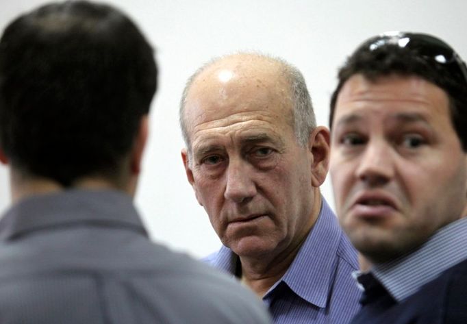 Ehud Olmert nepůjde k soudu poprvé. Snímek z roku 2009.