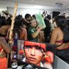 Pochod domorodého obyvatelstva v brazilské metropoli proti politice Jaira Bolsonara