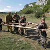 Fotky z drsného tábora na Krymu: Tady cvičí dětské vojáky