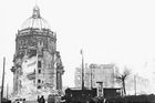 Ruina paláce v roce 1950. Tehdy už byl východní Berlín hlavním městem nově založené Německé demokratické republiky.