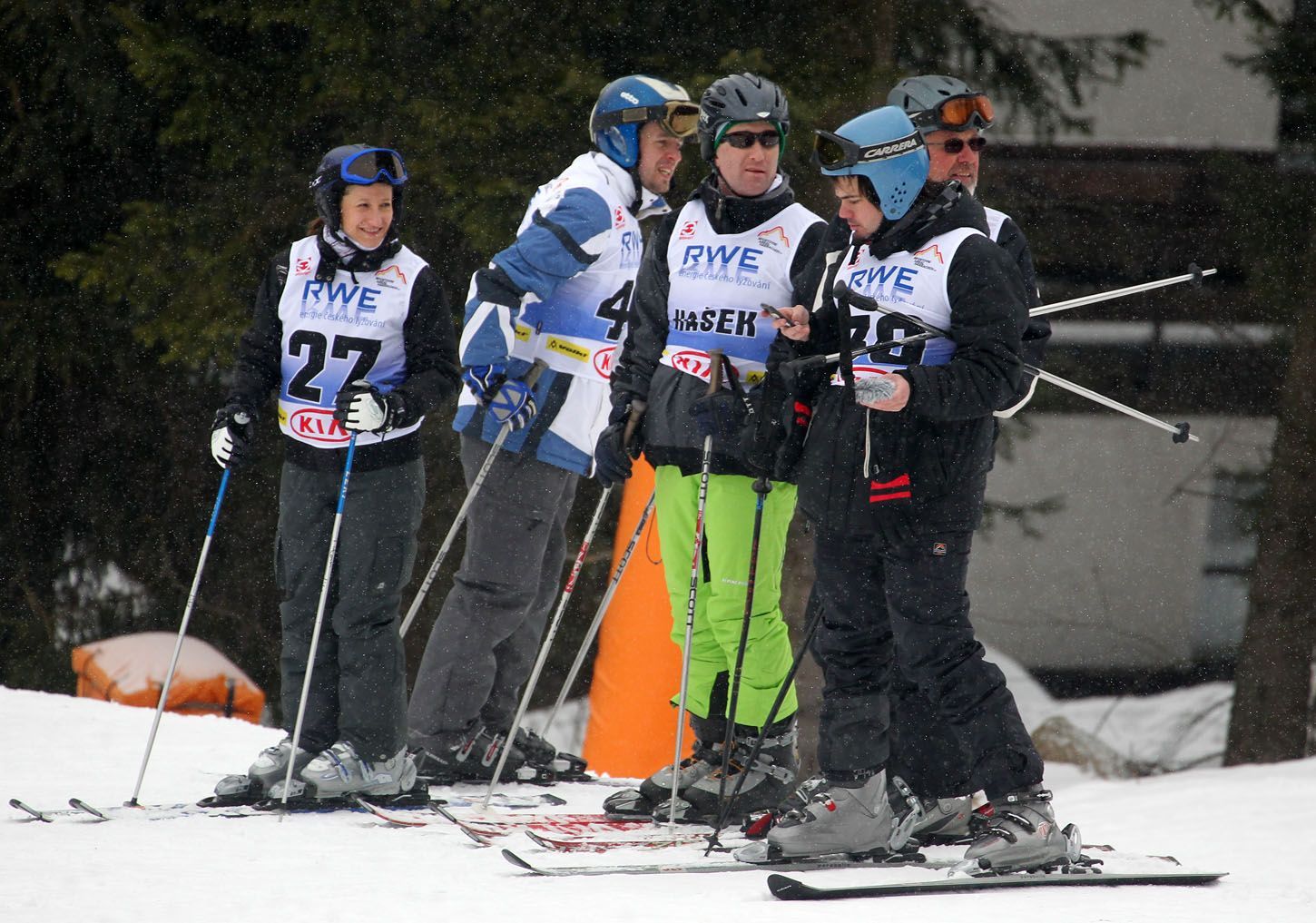 Novináři na lyžařském sjezdu RWE KSN cup 2013
