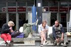 Tady to před čtyřiceti lety začalo. V den třicátého výročí osvobození Prahy Rudou armádou sedl Gustáv Husák na Kačerově do sovětského vagónu  a zahájil provoz prvního úseku pražského metra.
