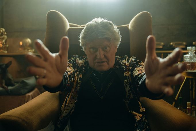 „Taťka českého fotbalu“ v podání Miroslava Hanuše ve filmu Vyšehrad Dvje.