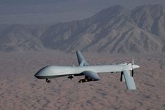 Pentagon bojuje s virem, nakazil bezpilotní letouny