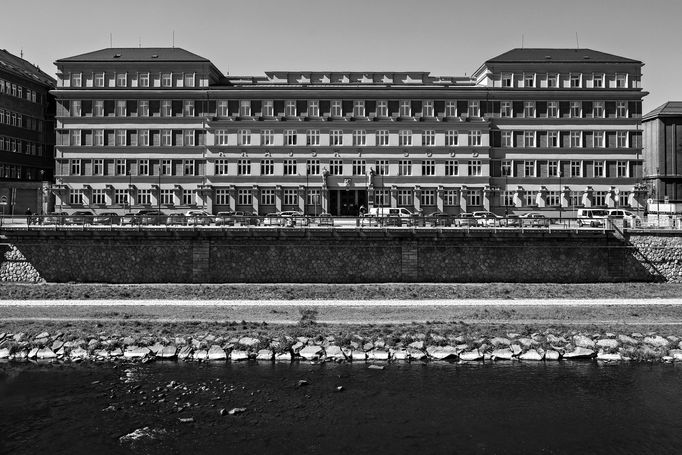 Fotografie z knihy Ostrava industriální a moderní (Martin Strakoš, Josef Horázný a Martin Štěrba)