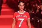 Kdo bude fandit ve čtvrtfinále Eura: Ronaldova opora, andílek i potetovaná kráska