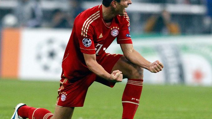 Gómez vstřelil hattrick, Bayern ale ztratil zraněného Schweinsteigera