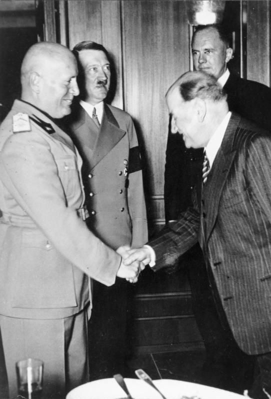 Fotogalerie / Mnichovská dohoda 1938 / Výročí / 80 let / Wikipedia / 28