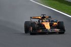 Kvůli vodě piloti F1 čekali na start 80 minut, pak ve Spa vládl lídr šampionátu