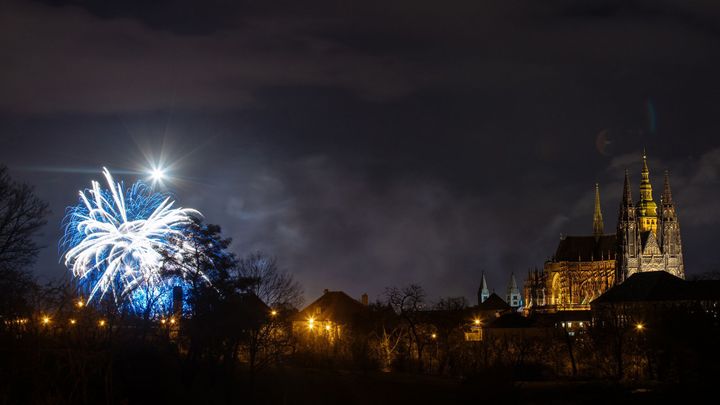 Ohňostroje způsobují nejhorší vzduch v roce. Ty velké ale škodí nejméně, říká expert; Zdroj foto: Lukáš Bíba