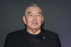 Zemřel kanadský herec Graham Greene. Proslavil se rolí ve filmu Tanec s vlky