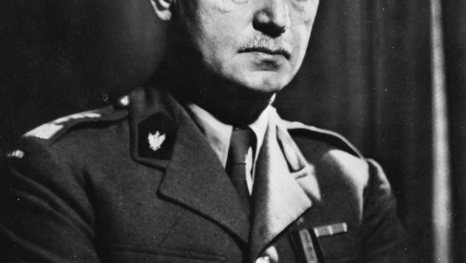 Generál Sikorski zahynul při letecké nehodě v roce 1943.