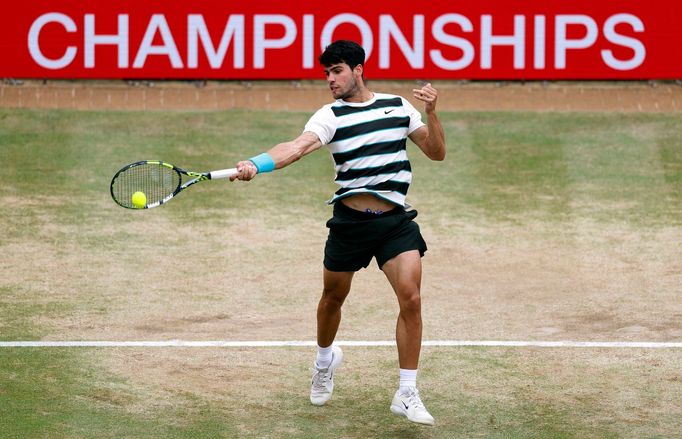 Jiří Lehečka - Carlos Alcaraz, Londýn Queen's Club 2025