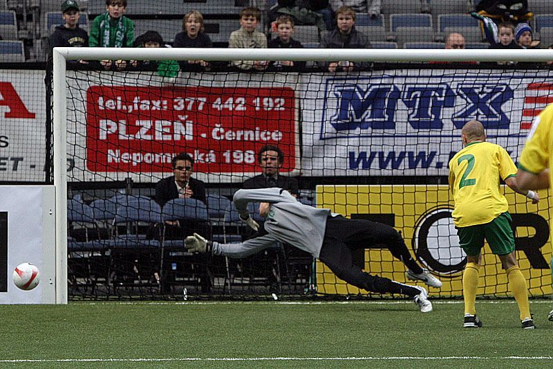Fotbal v hale - o třetí místo