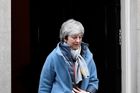Dolní sněmovna nejtěsnější možnou většinou schválila zákon bránící tvrdému brexitu