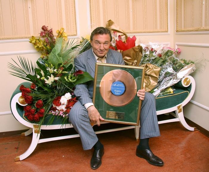 Jednorázové užití / Nepoužívat / Karel Gott