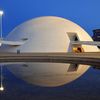 Oscar Niemeyer - Brasília - Národní muzeum