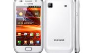 Samsung Galaxy S II Plus - nástupce Galaxy S II Neoficiální informace o nástupci populárního Samsung Galaxy S II s přízviskem Plus zveřejnil server GSMARENA.COM. Vzhledem se telefon nijak od svého předchůdce neliší. Parametry telefonu, až na snížení taktovací frekvence na 1 GHz, zůstanou taktéž zachovány.