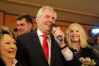 Na plot u Zemanova bytu někdo namaloval rudou hvězdu