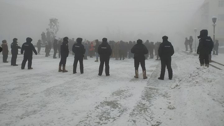 V Rusku vypukly protesty na podporu Navalného. Policie některé demonstranty zatýká