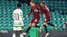 Lukáš Juliš a Michal Sáček slaví gól v zápase Celtic Glasgow - Sparta PRaha