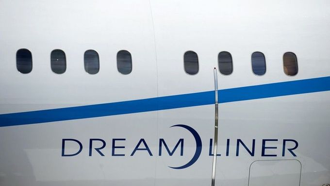 Dreamliner na přehlídce ve Farnborough.
