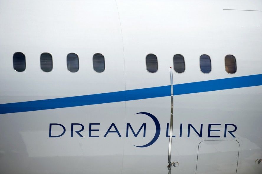 Dreamliner poprvé v Evropě