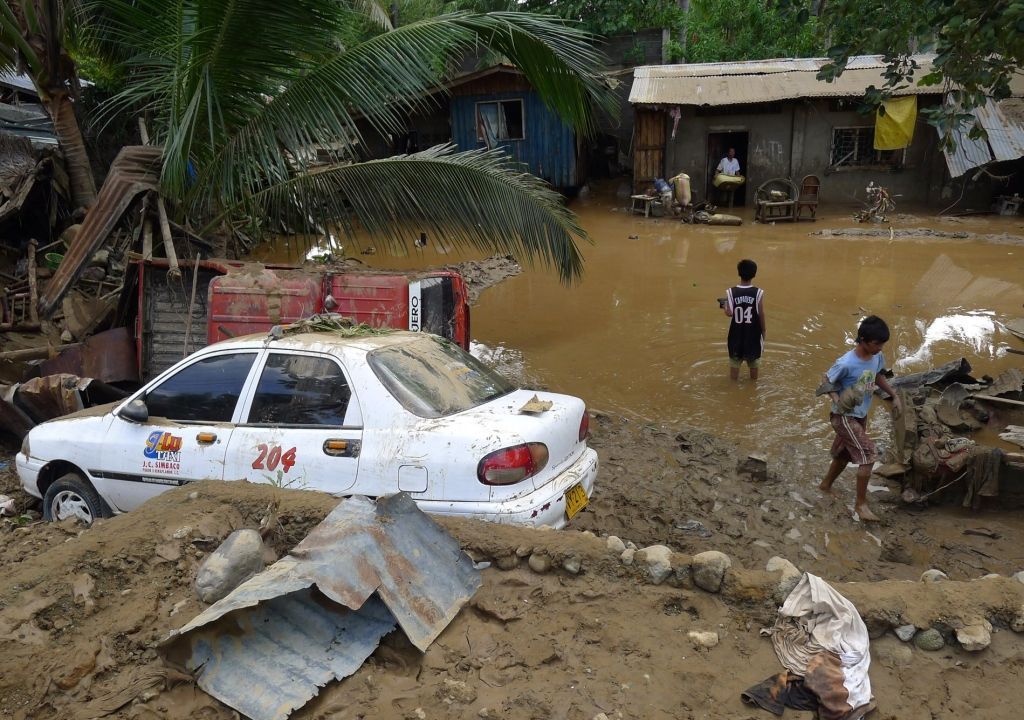 Filipíny zasáhla tropická bouře Washi, zemřelo 180 lidí
