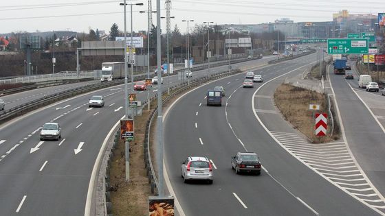 Z Prahy do Brna. Krok za krokem po nejstarší české dálnici