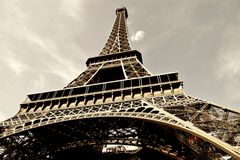Eiffelova věž se v neděli po pětidenní stávce opět otevřela turistům