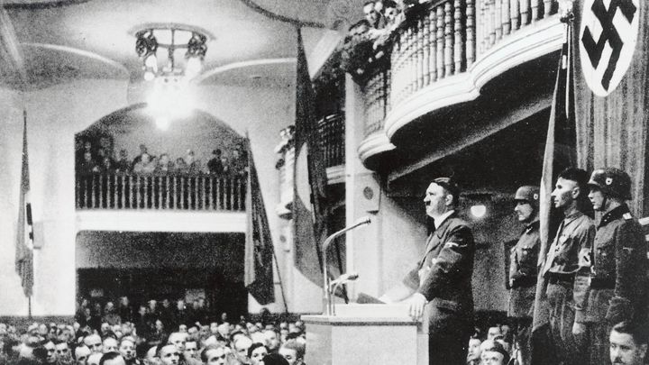 Čas exploze 21:20. Osamělý tesař ukryl bombu do sloupu pivnice, Hitler unikl o minuty