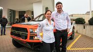 Martin Prokop pro následující ročník vyměnil nejen Toyotu za Ford, ale také navigátora Jana Tománka za zkušenou Rakušanku Ilku Minorovou. Ta má "horkém sedadle" na svém kontě osm stupňů vítězů v MS v rallye.