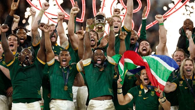 Jihoafričané slaví historický čtvrtý titul z mistrovství světa v ragby.