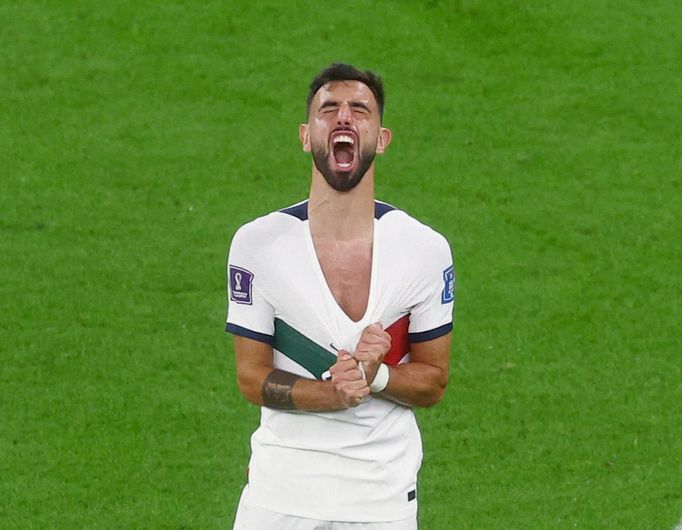 Bruno Fernandes ve čtvrtfinále MS 2022 Maroko - Portugalsko